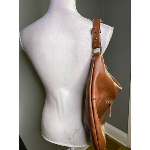 (Sold) Lucky Brand 100% Leather Zip Top Hobo Bag - Picture 5 of 12